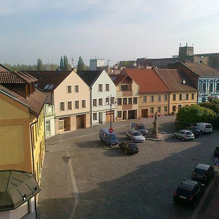 Hotel Mrazek Pardubice Luaran gambar